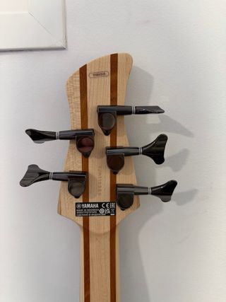 Bajo Yamaha TRBX 505