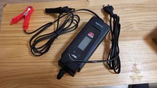 Cargador Baterías Amazon Basics