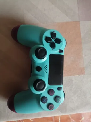 Consola PS4 Pro Negra + 3 Mandos