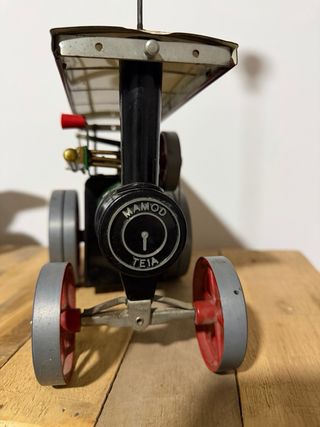 Tractor a vapor Mamod