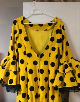 Traje de Flamenca Amarillo Lunares Negros