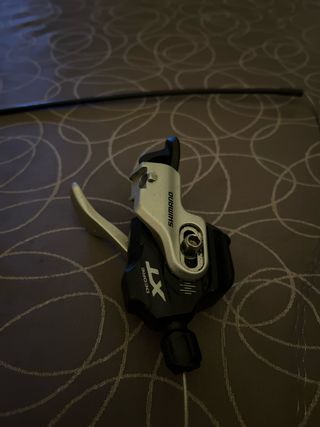 Maneta Izquierda Shimano XT