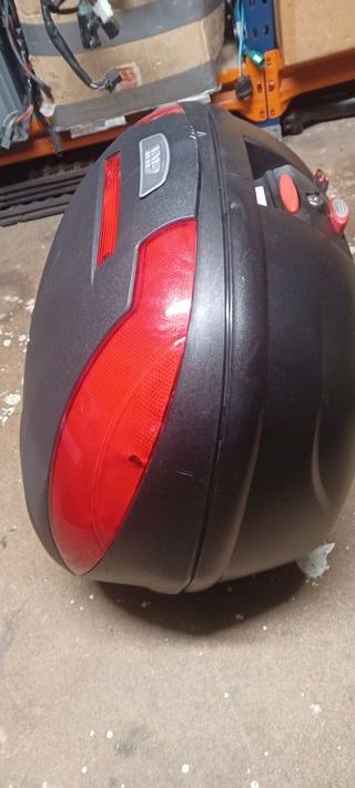 Baúl Givi 46l