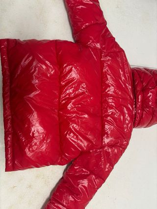 Cazadora niña Benetton 4-5 años roja