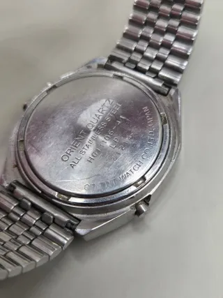 Reloj Orient Quartz Digital