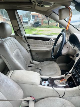 Mercedes-Benz C220 2004