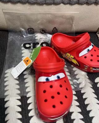 Crocs Rayo McQueen Talla 38-39