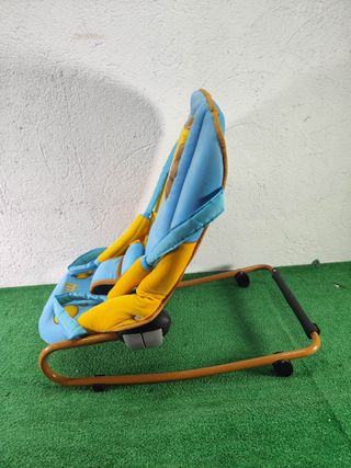 Mecedora hamaca para bebé con diseño de león