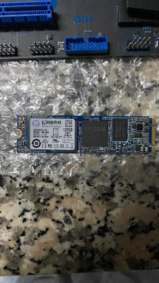 Placa Mãe com CPU e SSD