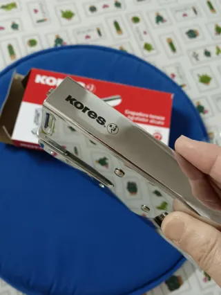 Grapadora Tenaza Kores