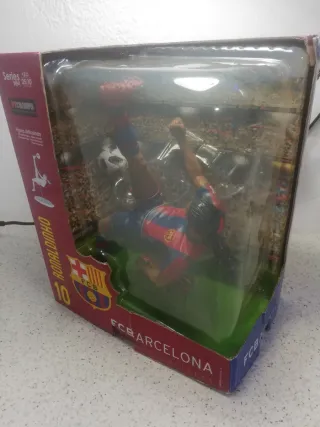 Figura FTChamps Ronaldinho grande en caja