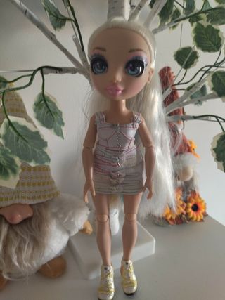 Rainbow High Amaya Rayne Muñeca