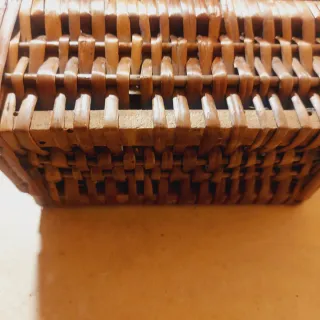 Bolso mimbre antiguo pequeño