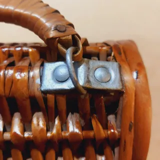 Bolso mimbre antiguo pequeño