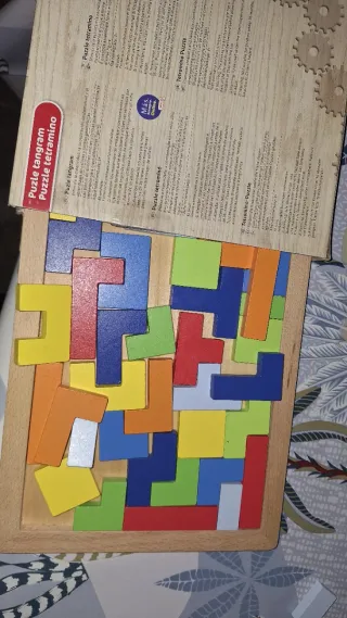 Puzzle Tangram Tetramino Playtive 82 piezas