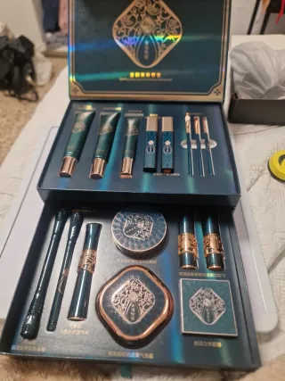 Caja de Maquillaje Elegante Queling Yuerong