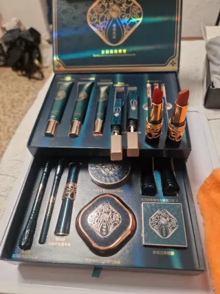 Caja de Maquillaje Elegante Queling Yuerong