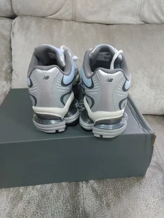 New Balance gris Azul