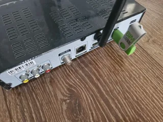 IRIS 9850 HD Receptor Satélite