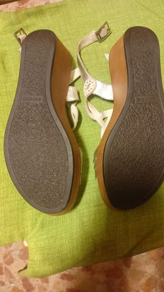 Sandalias 24 HRS Beige/Dorado Talla 37