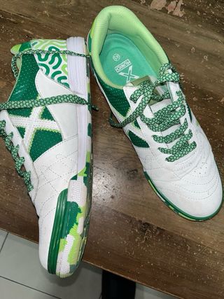 Botas de fútbol sala Munich verdes y blancas