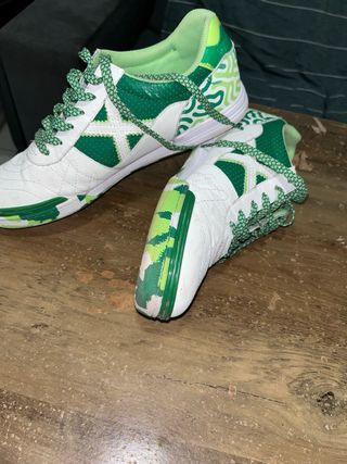 Botas de fútbol sala Munich verdes y blancas