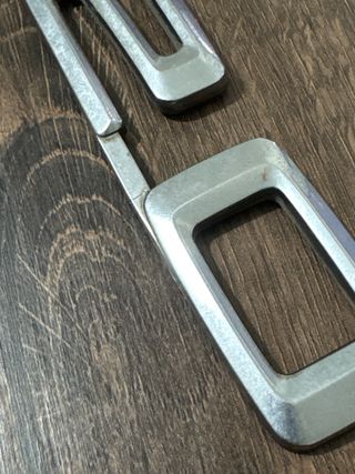 Emblema metálico BMW E28 520i