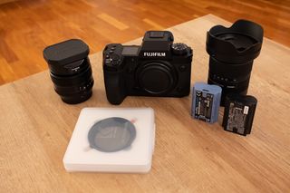 Pack Fujifilm X-H2 + Sigma 18-50 + 35mm f1.4