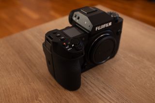 Pack Fujifilm X-H2 + Sigma 18-50 + 35mm f1.4