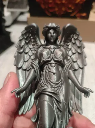 Figura Ángel con Base de Flores