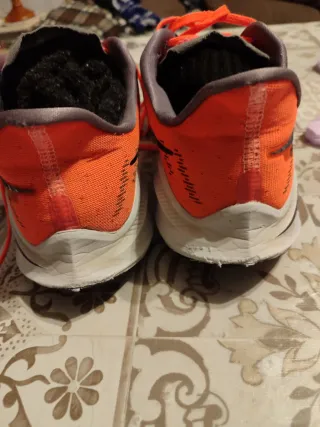 Nike Deportivas Naranja y Negro Talla 42
