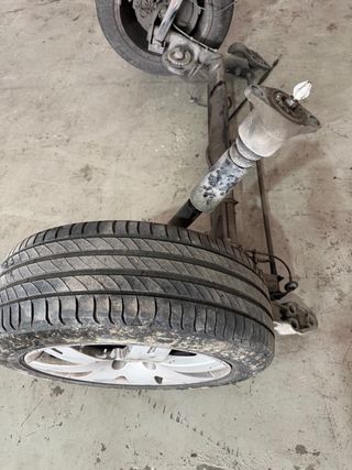 Eje trasero volkswagen passat 2002