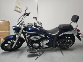 Motocicleta Cruiser Yamaha XVS 950 Midnightstar