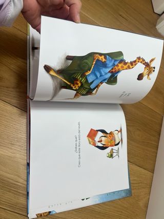 ESTE LIBRO ESTÁ DEL REVÉS