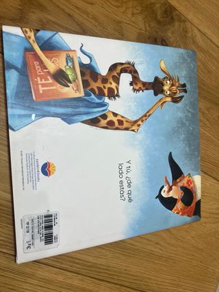 ESTE LIBRO ESTÁ DEL REVÉS