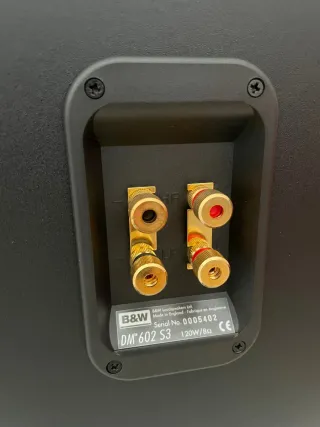 Altavoces Bowers & Wilkins DM602 S3 Negros