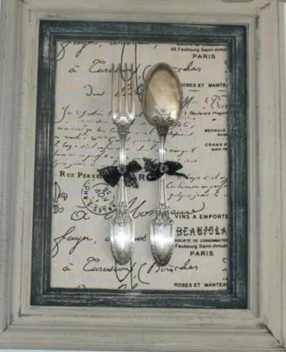 Set de cubiertos con grabado