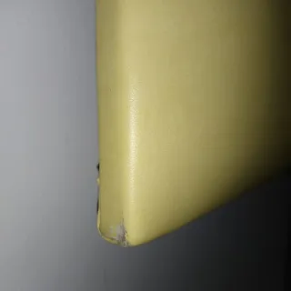 Cabecero acolchado capitoné con mesilla integrada