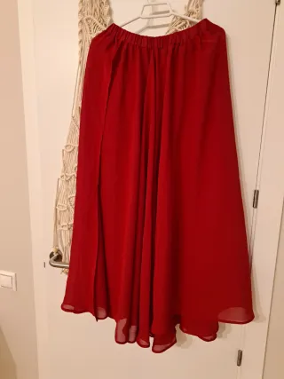 Falda roja para danza vientre/flamenca abertura