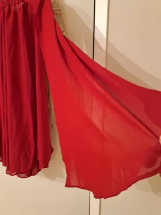 Falda roja para danza vientre/flamenca abertura