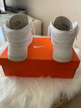 Nike Air Jordan 1 Mid Blancas