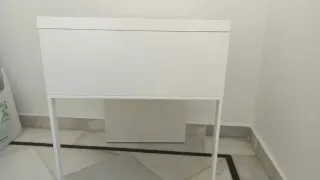 Escritorio blanco Ikea Micke COMO NUEVO