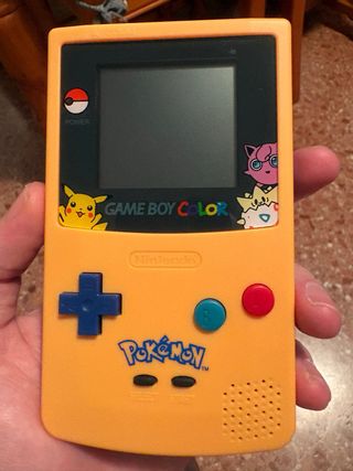 Game Boy Color Pikachu Edición Especial