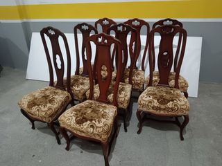 Mesa de comedor con 8 sillas