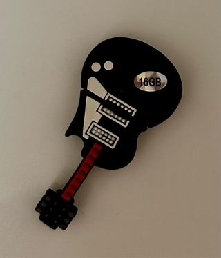 Chiavetta USB Chitarra Elettronica 16GB