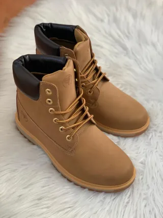 Botas hombre. Número 42