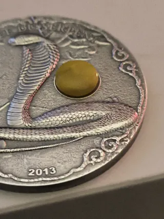 Moneda 2 oz 1500 Francos Cobra con Gema 2013