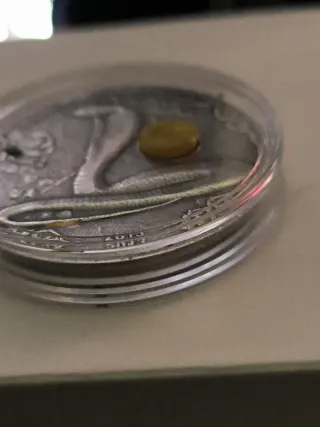 Moneda 2 oz 1500 Francos Cobra con Gema 2013