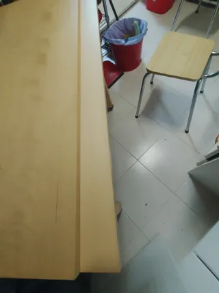 Mesa de comedor Ikea madera clara