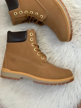 Botas hombre. Número 44